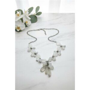 White Milk Glass Cluster Necklace Silver Tone Floral Drop 22 In Adjustable